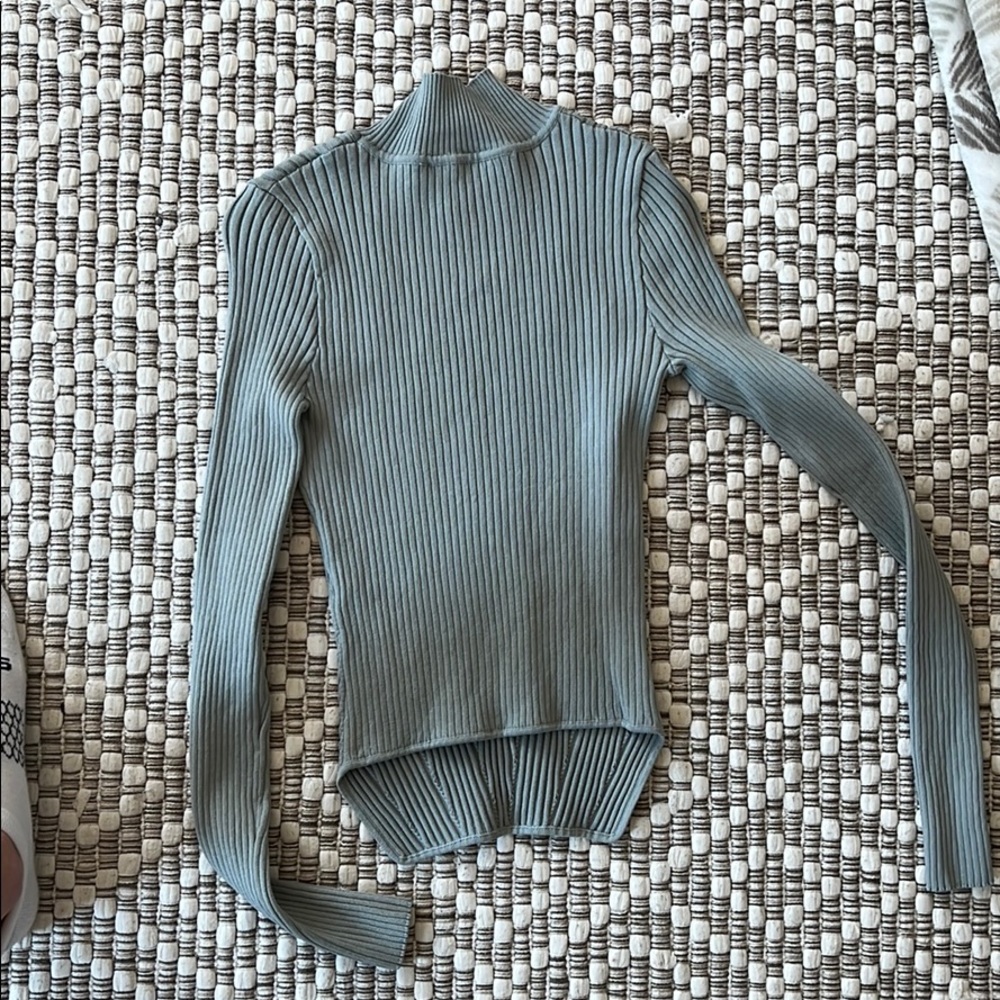 Zara Sweater Knit - Picture 4 of 4